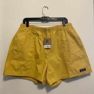 Patagonia Baggie Shorts 4” NWT Sz L
